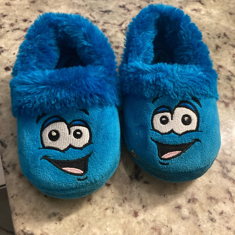 Crayola Factory Slippers Toddler Small (USED)